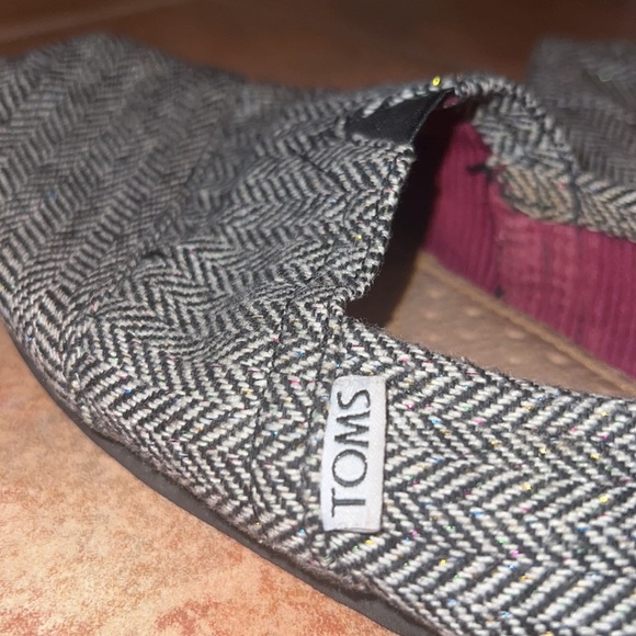 Toms shoes - Picture 2 of 5